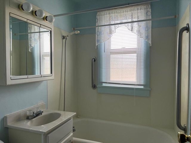 W204N16835 Jackson DRIVE, Jackson, WI 53037