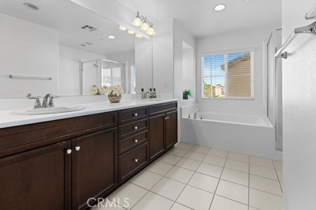 7076 Luminaire Court, Eastvale, CA 92880