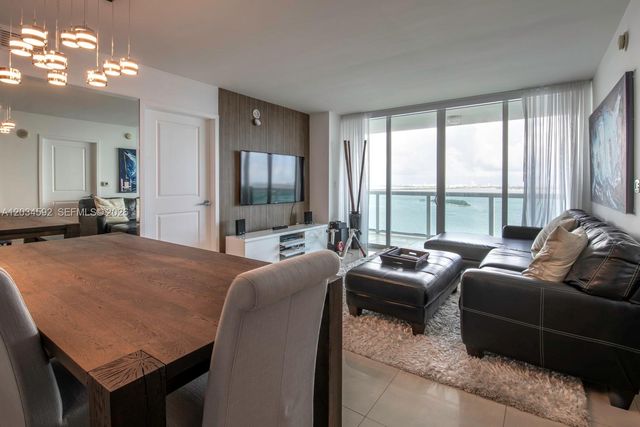 1800 N Bayshore Dr 2209, Miami, FL 33132