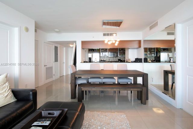1800 N Bayshore Dr 2209, Miami, FL 33132