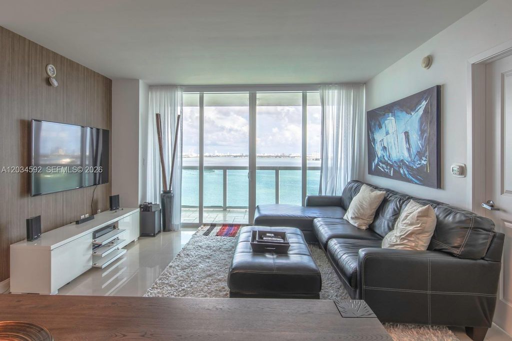 1800 N Bayshore Dr 2209, Miami, FL 33132