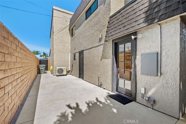 255 Palmer Street, Costa Mesa, CA 92627