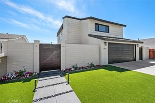 255 Palmer Street, Costa Mesa, CA 92627