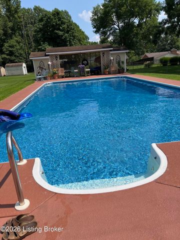 3808 Gaywood Dr, Louisville, KY 40272