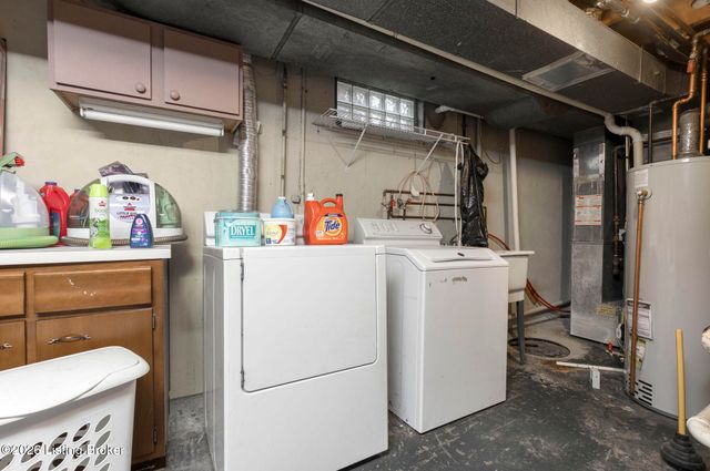 3808 Gaywood Dr, Louisville, KY 40272