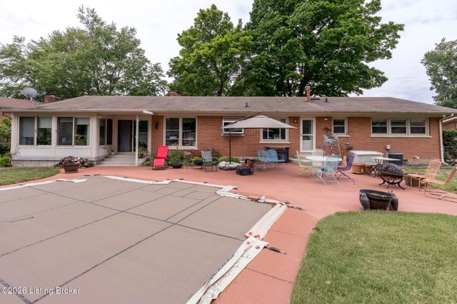 3808 Gaywood Dr, Louisville, KY 40272