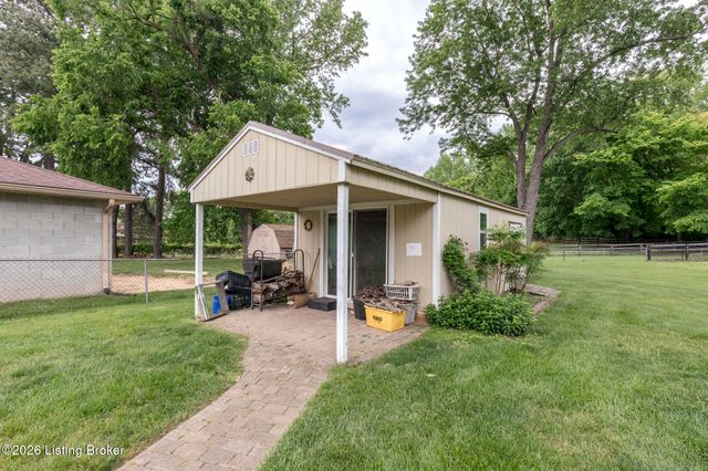 3808 Gaywood Dr, Louisville, KY 40272