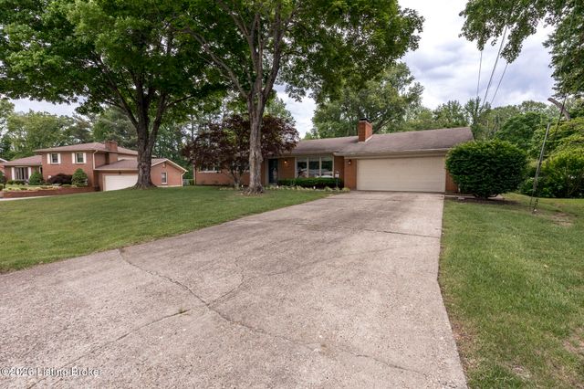 3808 Gaywood Dr, Louisville, KY 40272