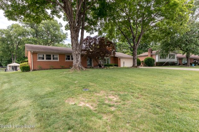 3808 Gaywood Dr, Louisville, KY 40272