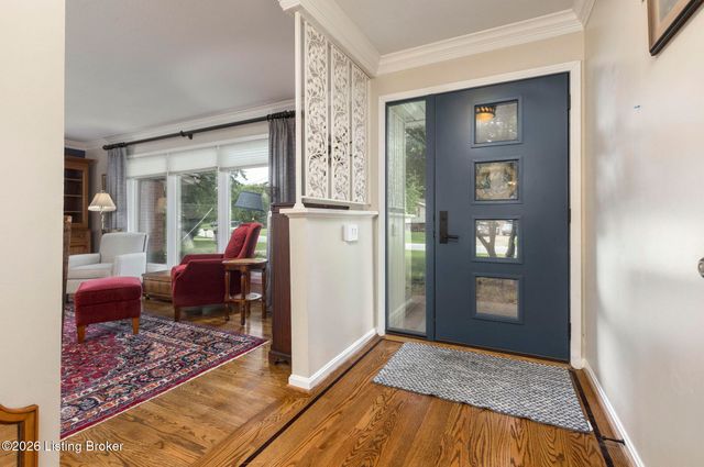 3808 Gaywood Dr, Louisville, KY 40272
