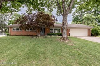 3808 Gaywood Dr, Louisville, KY 40272