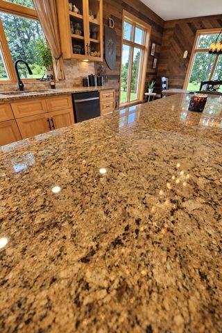 W9795 STONE CREST DRIVE, Hortonville, WI 54944