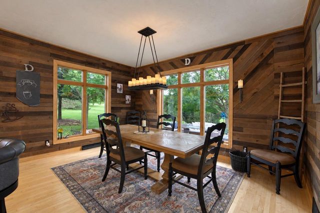 W9795 STONE CREST DRIVE, Hortonville, WI 54944