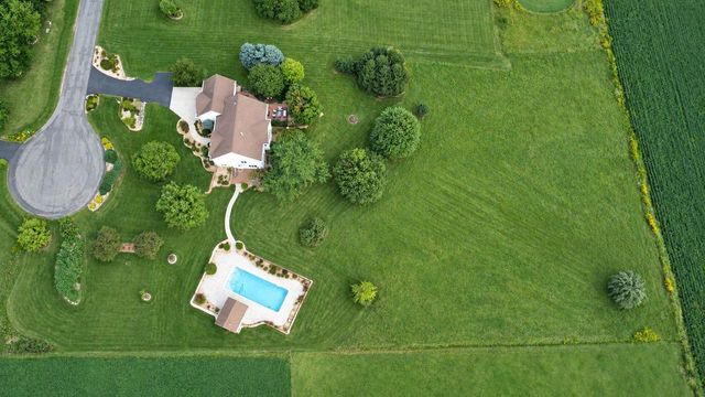 W9795 STONE CREST DRIVE, Hortonville, WI 54944
