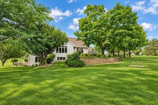W9795 STONE CREST DRIVE, Hortonville, WI 54944
