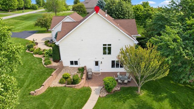 W9795 STONE CREST DRIVE, Hortonville, WI 54944