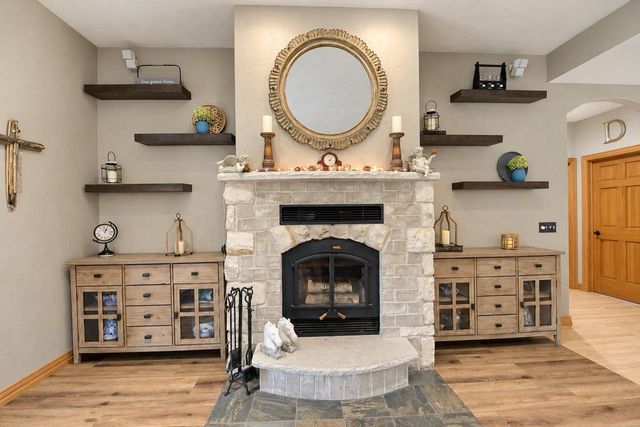 W9795 STONE CREST DRIVE, Hortonville, WI 54944