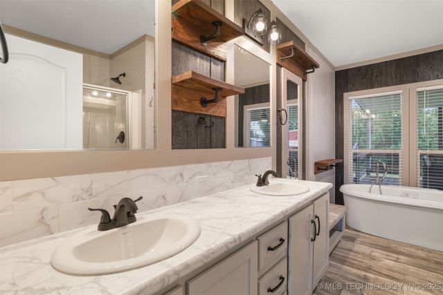 8905 Rock Road, Kingston, OK 73439