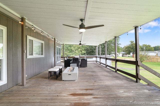 8905 Rock Road, Kingston, OK 73439