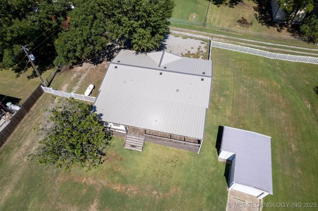 8905 Rock Road, Kingston, OK 73439