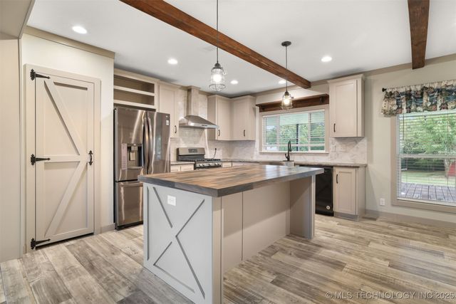 8905 Rock Road, Kingston, OK 73439