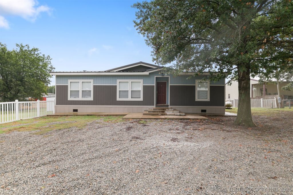 8905 Rock Road, Kingston, OK 73439