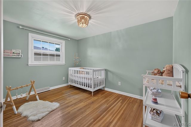 27 Cheryl Road, West Seneca, NY 14224
