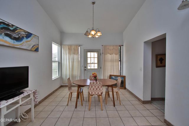 7830 Mount Latona Drive, El Paso, TX 79904