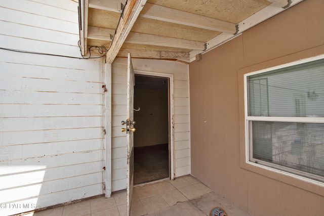 7830 Mount Latona Drive, El Paso, TX 79904