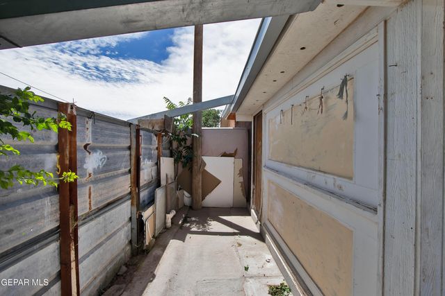 7830 Mount Latona Drive, El Paso, TX 79904