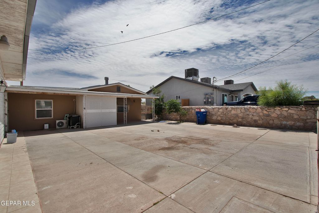 7830 Mount Latona Drive, El Paso, TX 79904