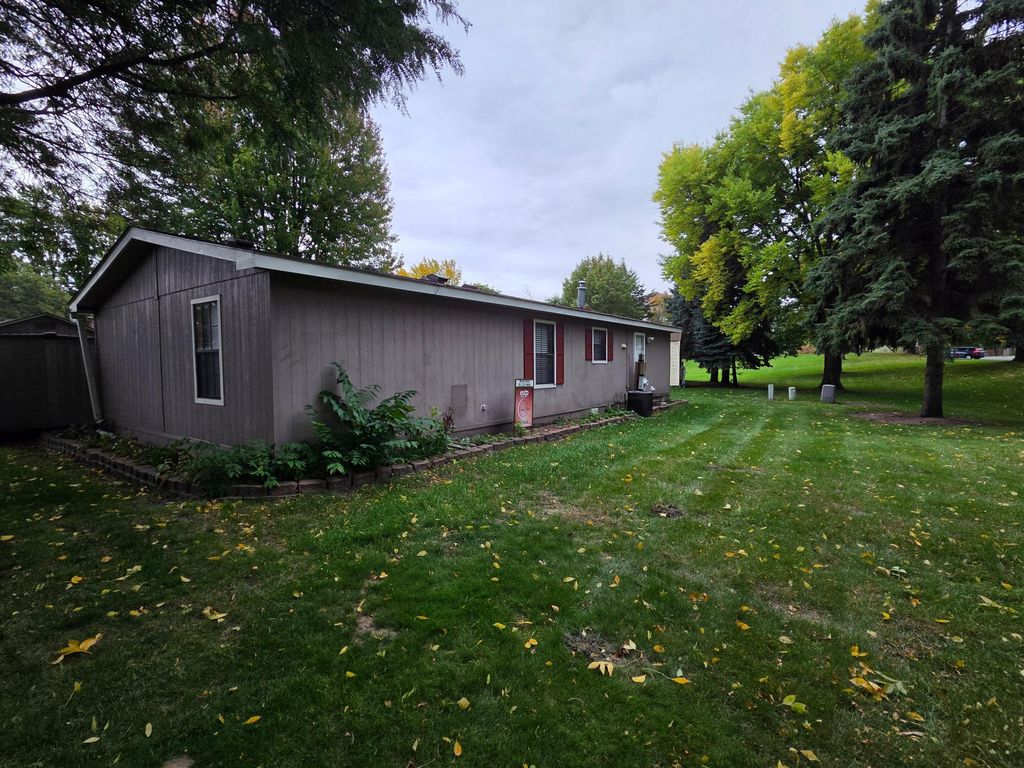 9512 W Sandpiper Drive, Blaine, MN 55434 — photo 2