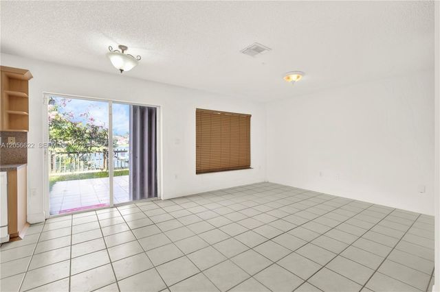 16301 SW 100th Terrace ., Miami, FL 33196