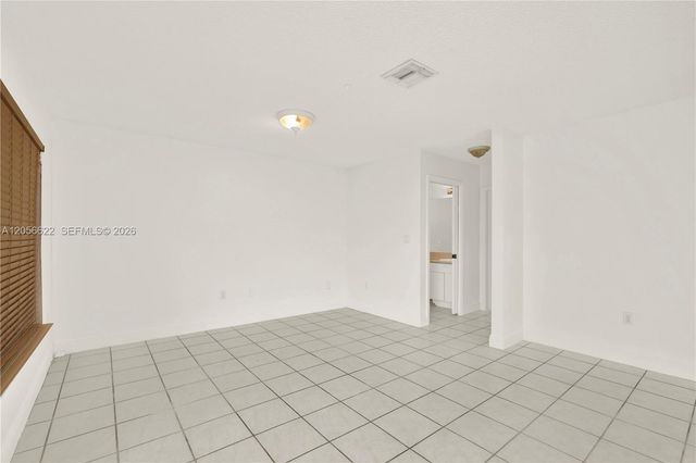 16301 SW 100th Terrace ., Miami, FL 33196