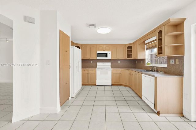 16301 SW 100th Terrace ., Miami, FL 33196