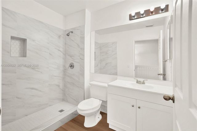 16301 SW 100th Terrace ., Miami, FL 33196