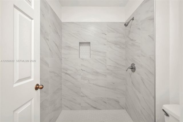 16301 SW 100th Terrace ., Miami, FL 33196