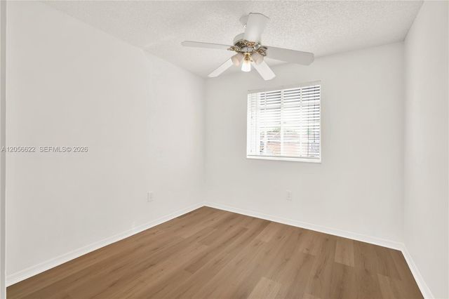 16301 SW 100th Terrace ., Miami, FL 33196