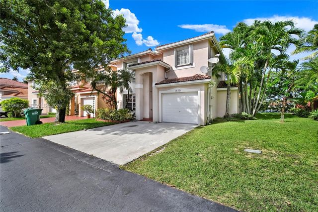 16301 SW 100th Terrace ., Miami, FL 33196