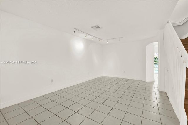 16301 SW 100th Terrace ., Miami, FL 33196