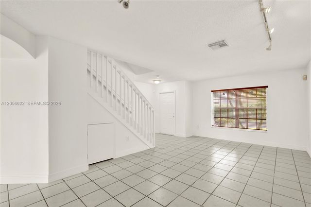 16301 SW 100th Terrace ., Miami, FL 33196