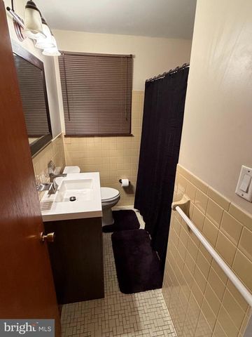 221 W 3RD ST, Palmyra, NJ 08065