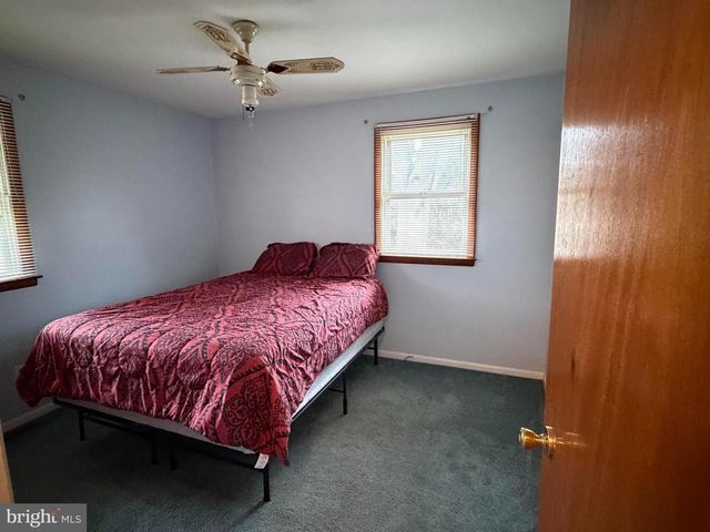 221 W 3RD ST, Palmyra, NJ 08065