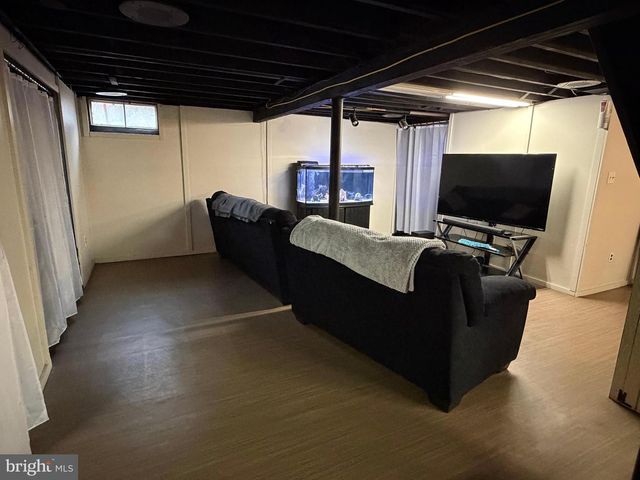 221 W 3RD ST, Palmyra, NJ 08065