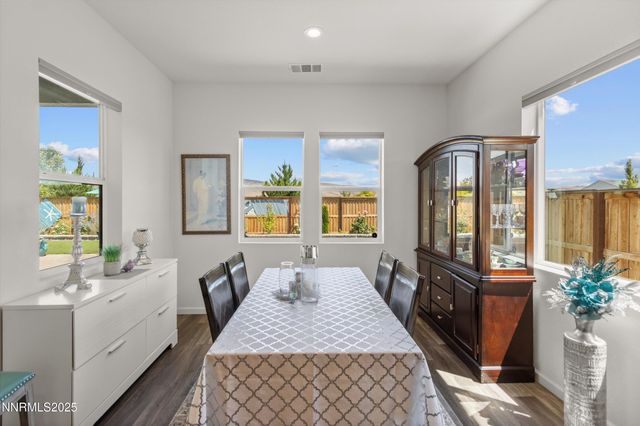 7586 Evans Bridge Street, Sparks, NV 89436