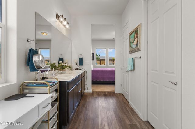 7586 Evans Bridge Street, Sparks, NV 89436