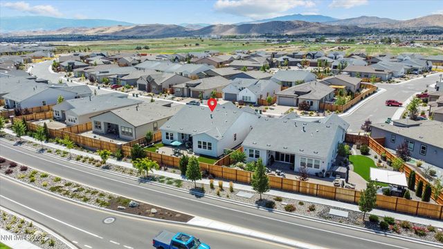 7586 Evans Bridge Street, Sparks, NV 89436