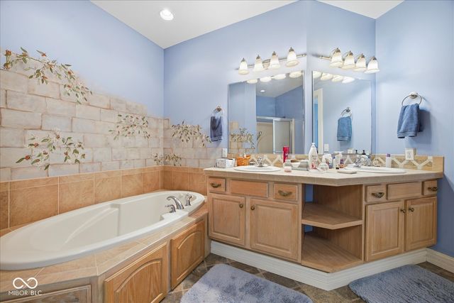 1436 Bark Lane, Shelbyville, IN 46176