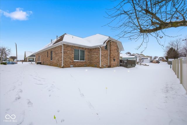 1436 Bark Lane, Shelbyville, IN 46176