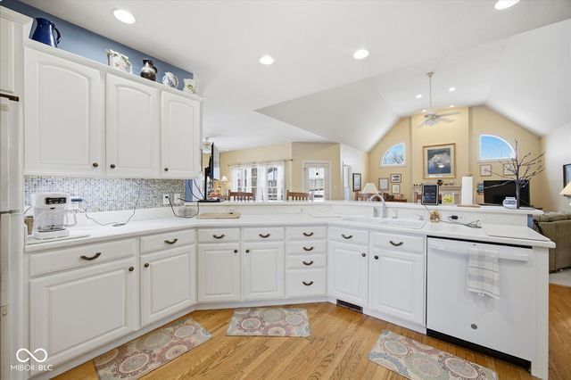 1436 Bark Lane, Shelbyville, IN 46176